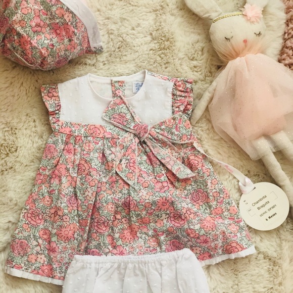 European outfit - Picture 1 of 1
